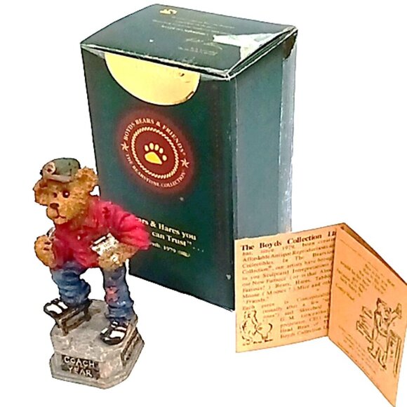 Boyds Bears and Friends 'Coach Grizberg.....Leading‎ the Way' Coach of the Year - Picture 1 of 10